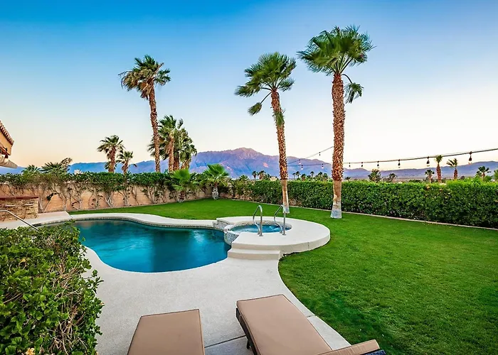 360 Mountain Views, Pool And Spa By Mariamsbnb